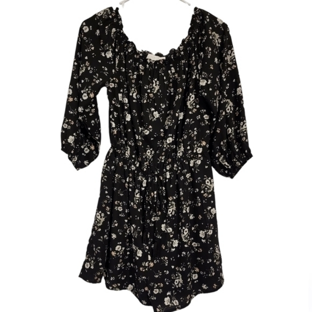 Lush black floral romper Nwt Size Medium